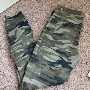 Express Camo jeans